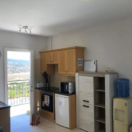 Panoramic Holidays Apartment *